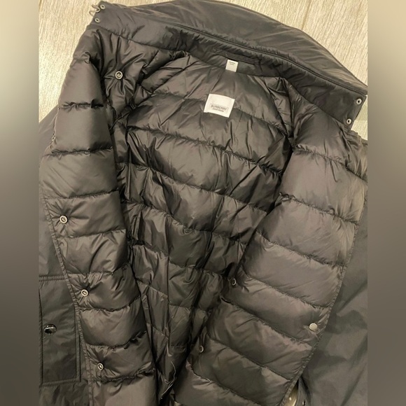 Burberry Down-Filled Cropped Trench coat - Picture 9 of 11